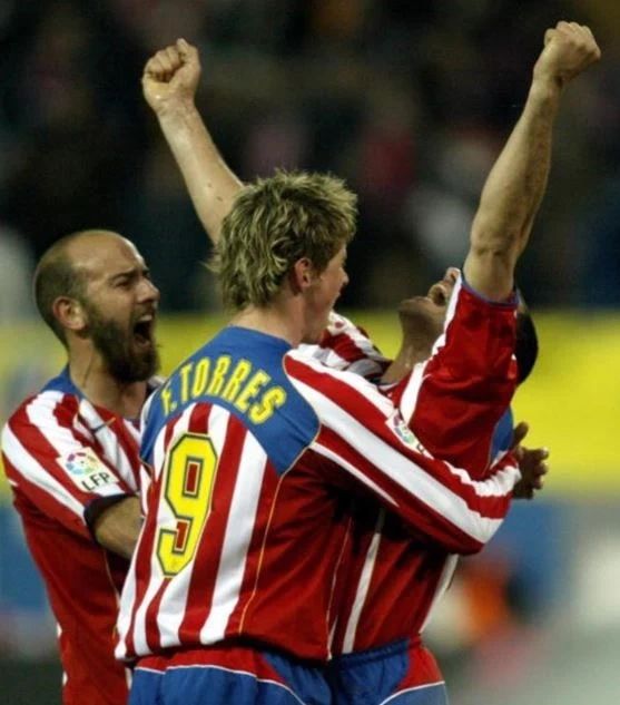 ATLÉTICO DE MADRID 2004/05 **NEW MANGA LARGA**