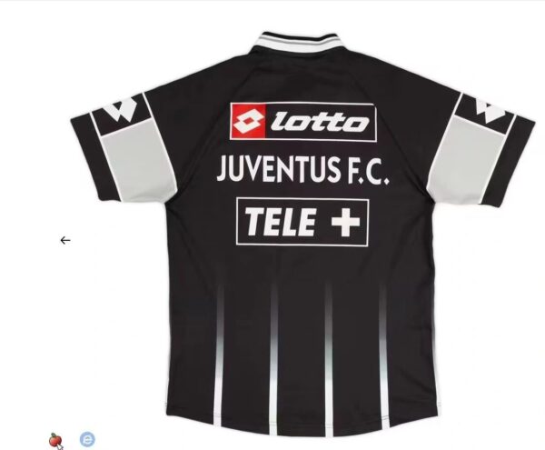 JUVENTUS 00-01 TRAINING