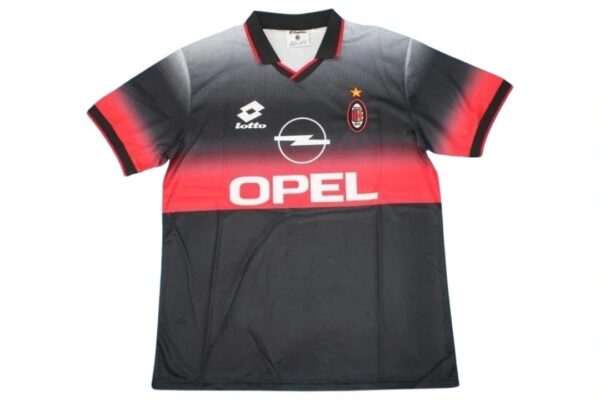 MILAN 1995-97 ENTRENAMIENTO