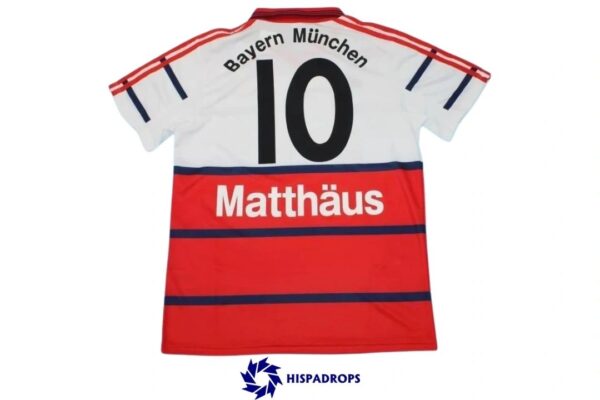 BAYERN MUNICH 98-01