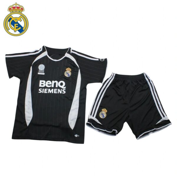 EQUIPACIÓN REAL MADRID 2006/07