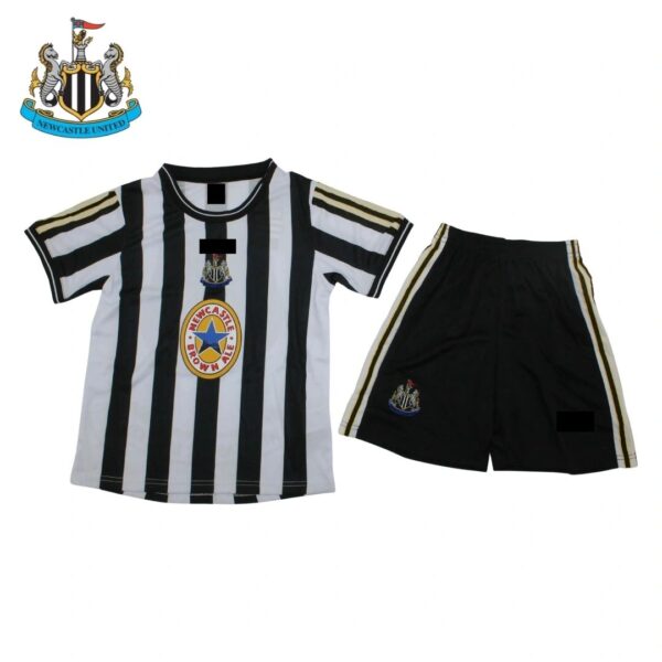 EQUIPACION NEWCASTLE 1997/99