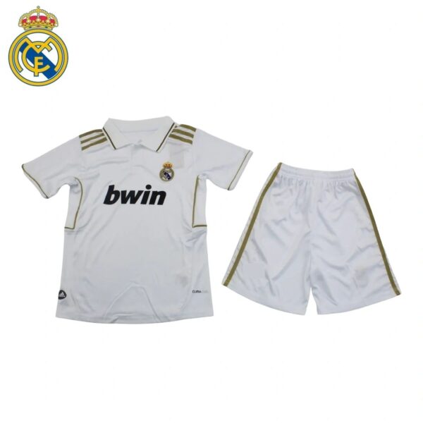 EQUIPACIÓN REAL MADRID 2011/12