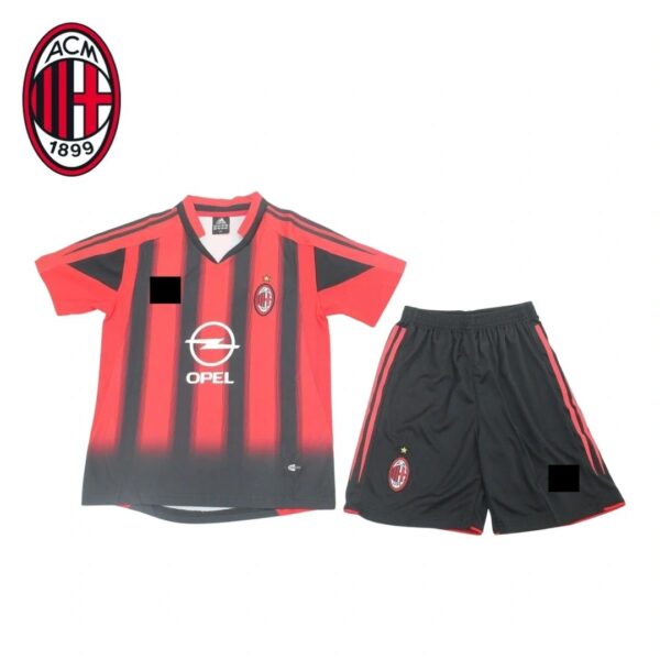 EQUIPACIÓN AC MILAN 2004/05