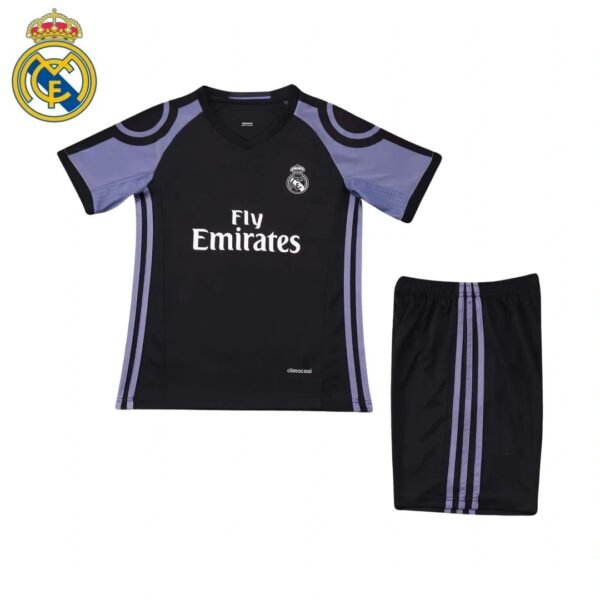 EQUIPACIÓN REAL MADRID 2016/17