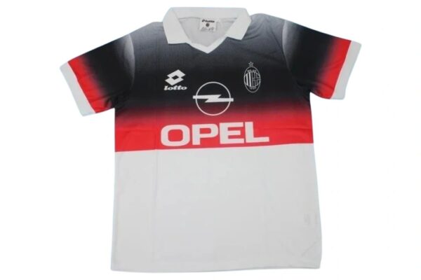 MILAN 1995-97 ENTRENAMIENTO